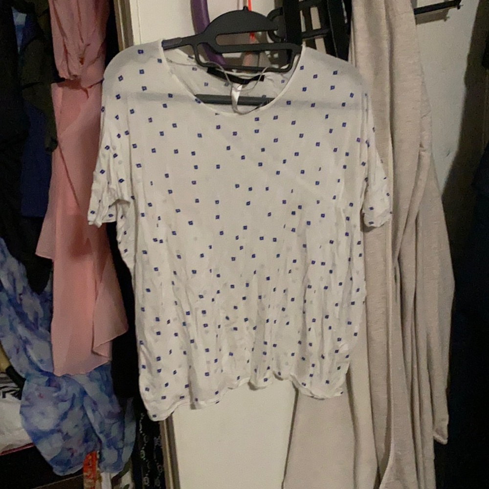 Kensie size M top